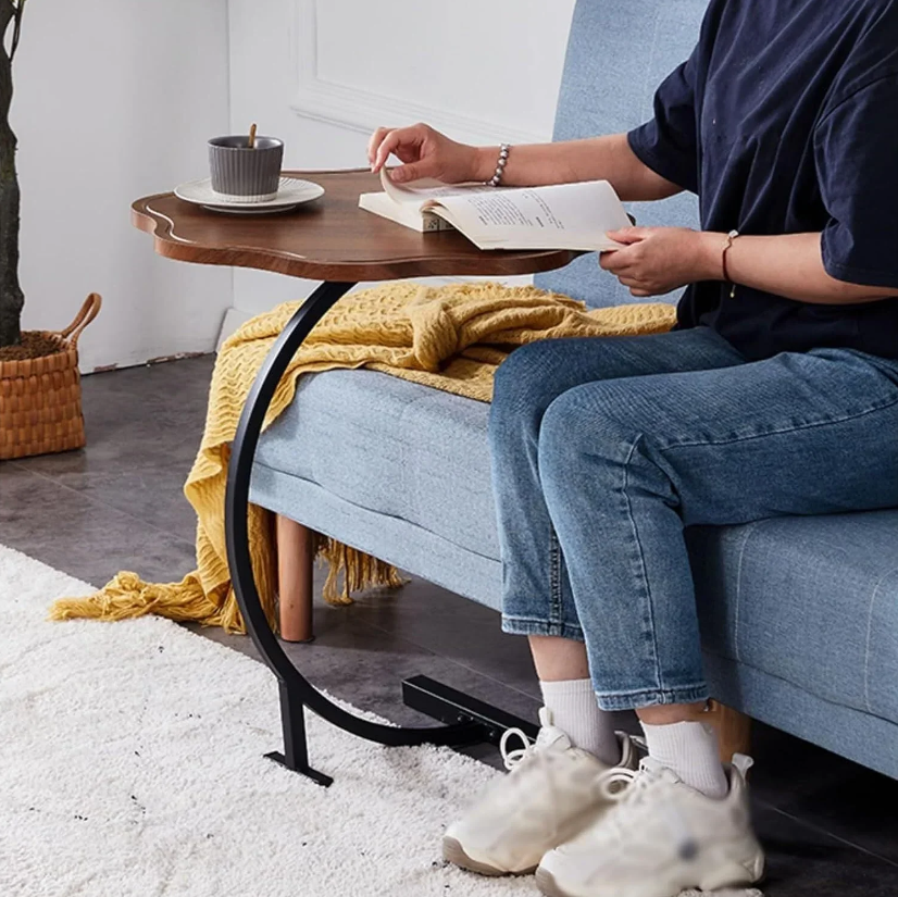 Masa design floare, picior curbat, pentru laptop sau cafea, în stil modern minimalist 25x30x60cm