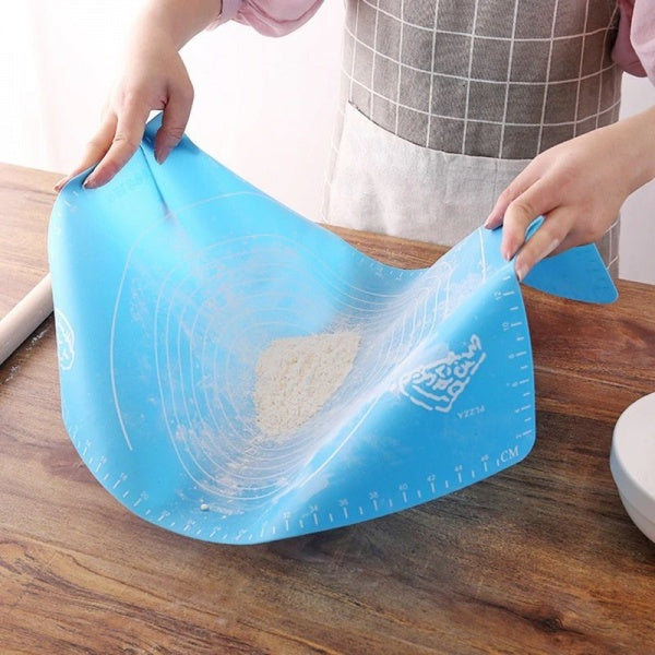 Plansa anti-aderenta din silicon pentru aluaturi+Sucitor rotativ din silicon