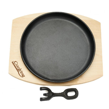 Platou servire rotund, fonta pura, cu maner si baza din lemn